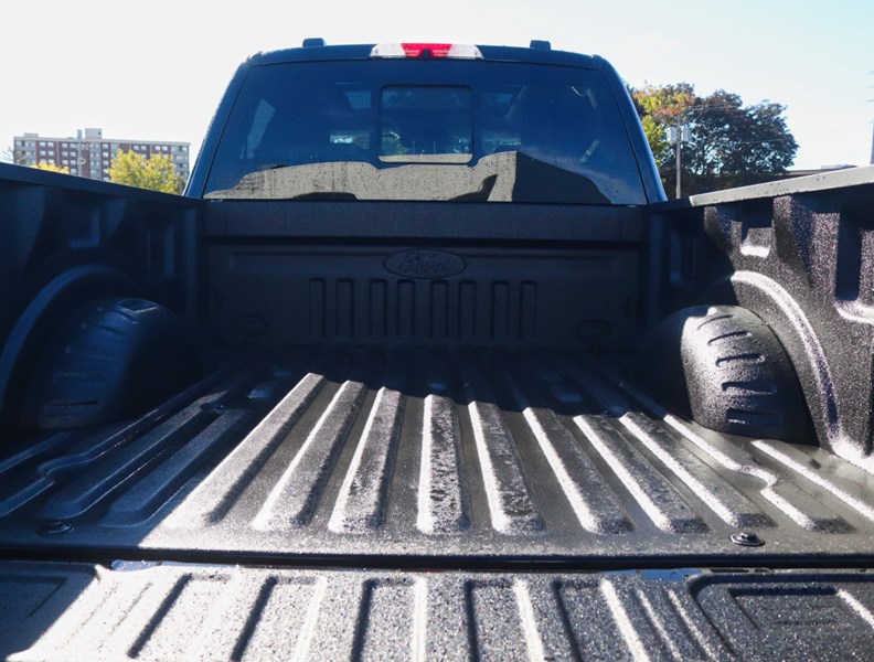 2027 Ford Super Duty F-250 SRW LARIAT 4WD Crew Cab 6.75' Box