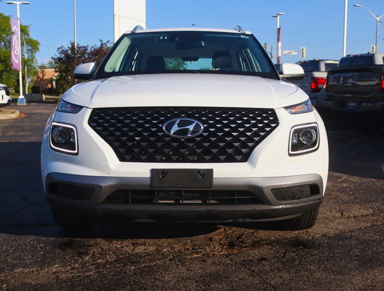 2022 Hyundai Venue Ultimate | ALLOYS | HTD SEATS | ROOF | NAV