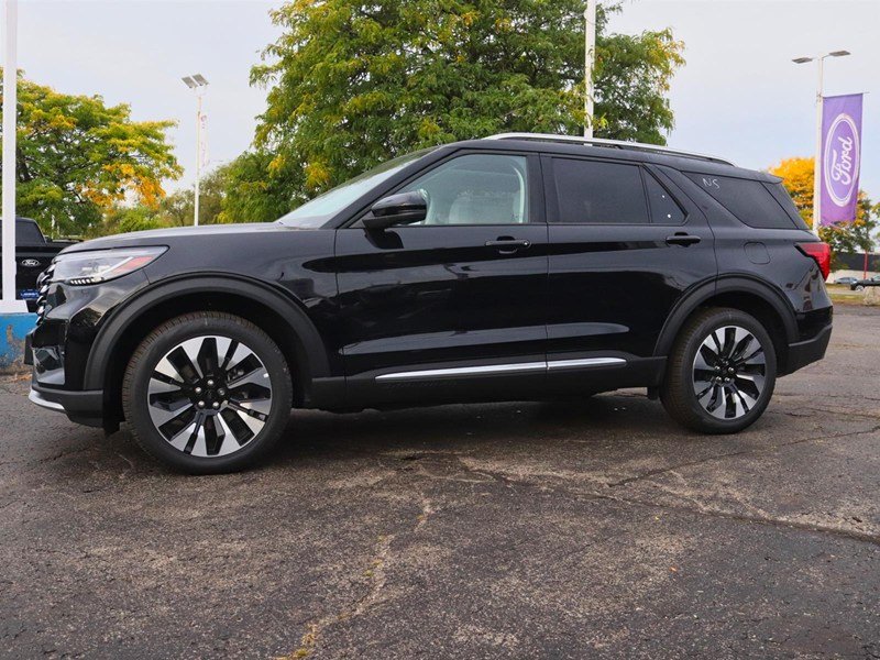 2026 Ford Explorer Platinum | 4WD | LUX LTHR | CONN PKG | 21s