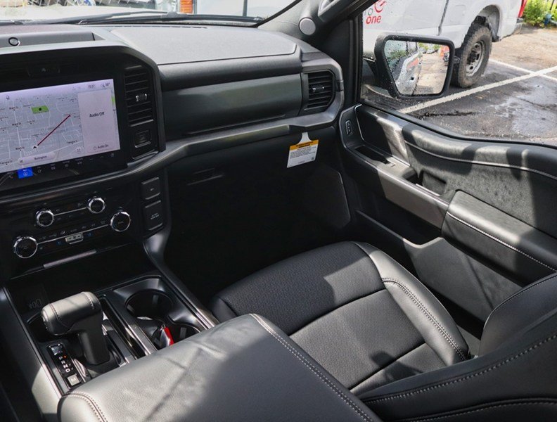 2026 Ford F-150 LARIAT | 4X4 | 3.5L | 501A | BLK PK PLS | TOW/HAUL