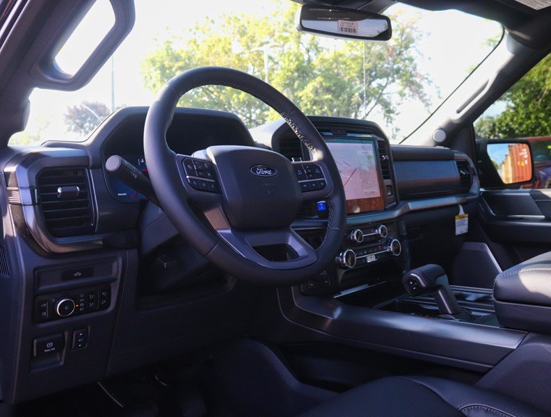 2026 Ford F-150 LARIAT | 4X4 | HYBRID | 502A | BLK PK | ROOF|7.2KW