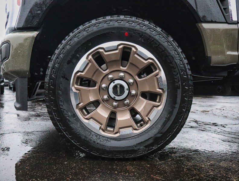 2026 Ford Super Duty F-250 SRW King Ranch | 4X4 | 6.7L | ROOF | FX4 | MAX RECLINE
