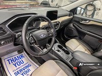 2022 Ford Escape Titanium Hybrid AWD