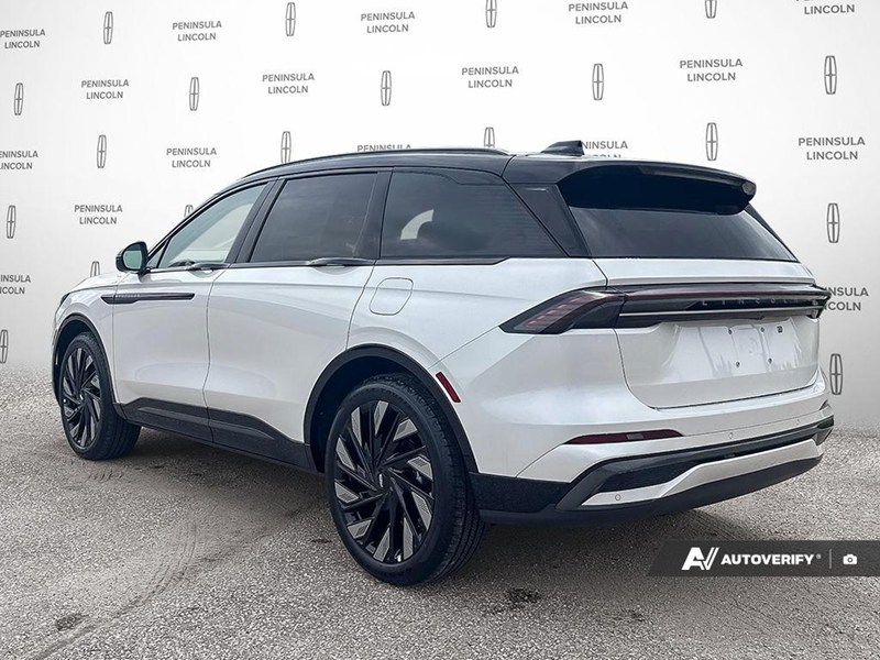 2026 Lincoln Nautilus Reserve AWD
