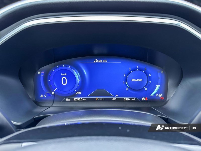 2022 Ford Escape Titanium AWD