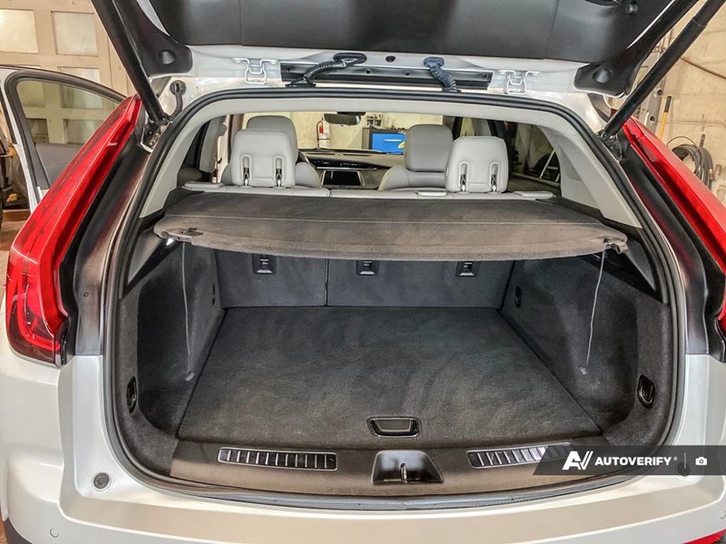 2020 Cadillac XT4 AWD 4dr Premium Luxury