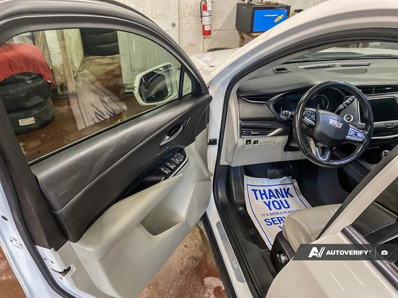 2020 Cadillac XT4 AWD 4dr Premium Luxury