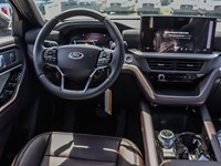 2026 Ford Explorer Platinum 4WD