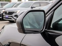 2026 Ford Explorer Active w/200A Pkg 4WD