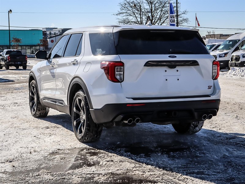 2022 Ford Explorer ST 4WD
