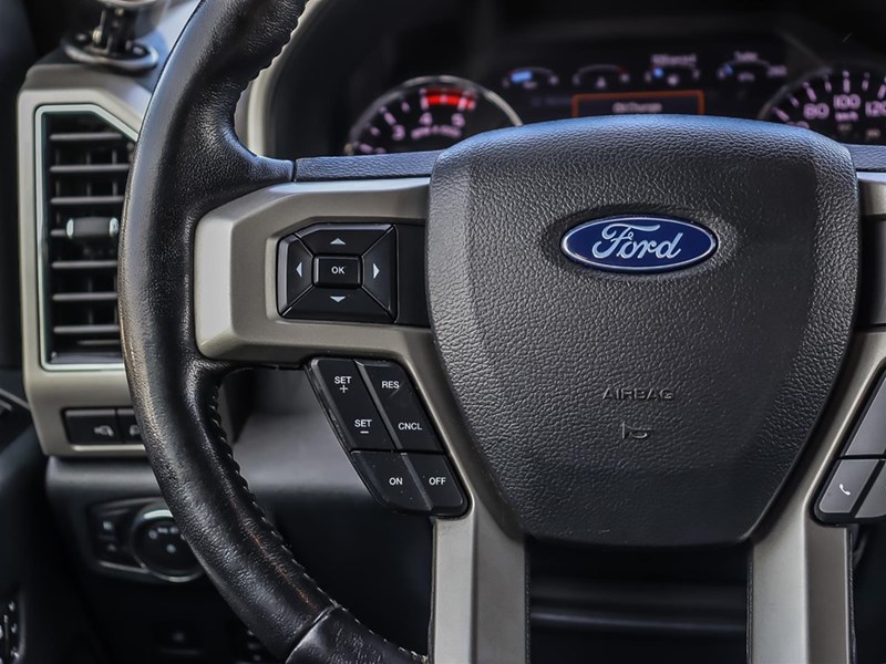 2022 Ford F-250 LARIAT 4WD Crew Cab 6.75' Box