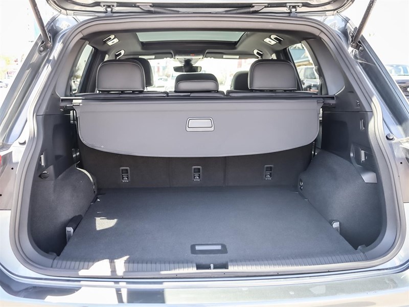 2023 Volkswagen Tiguan Comfortline R-Line Black Edition 4MOTION