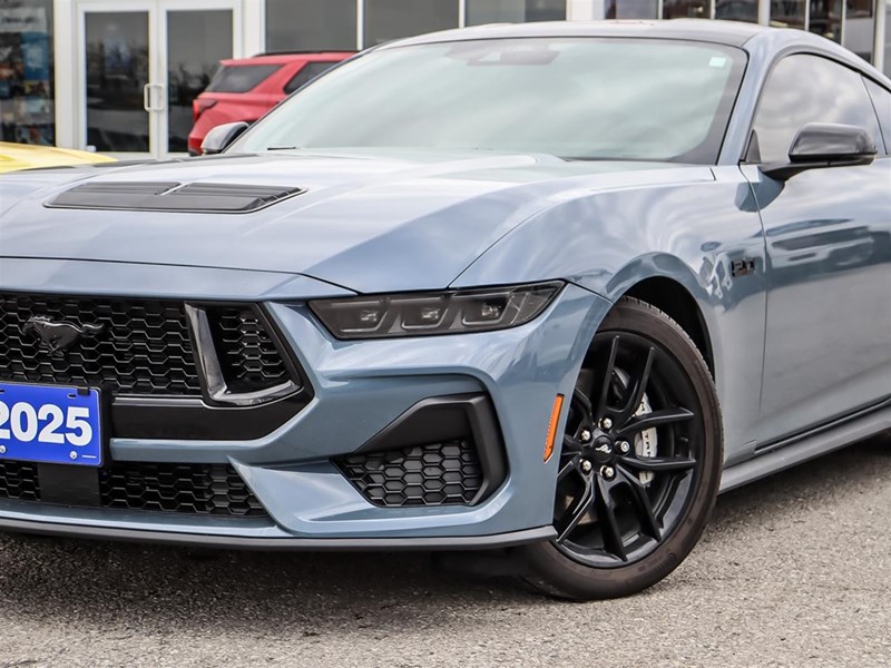 2025 Ford Mustang GT Premium Fastback