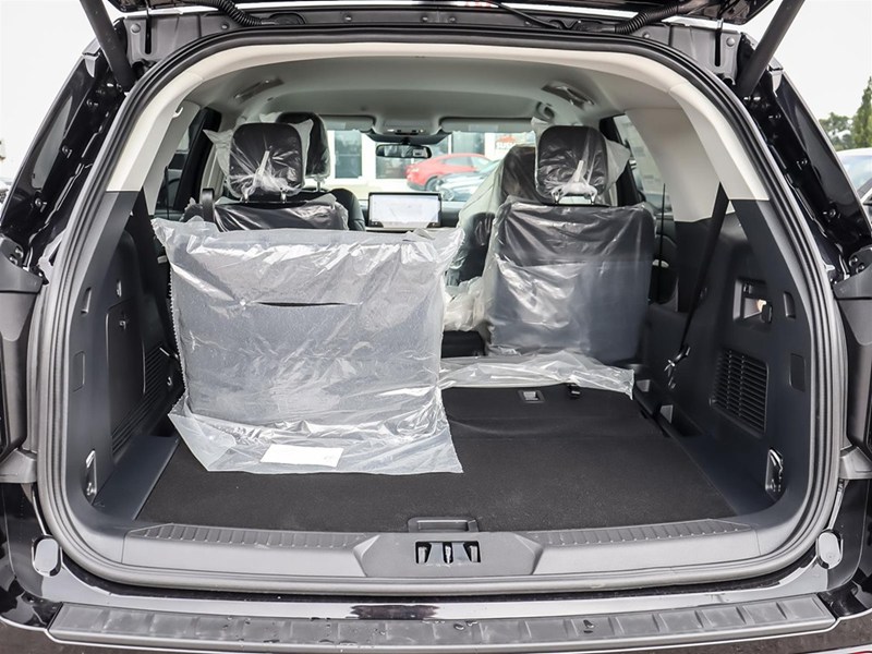 2026 Ford Explorer Active w/200A Pkg 4WD