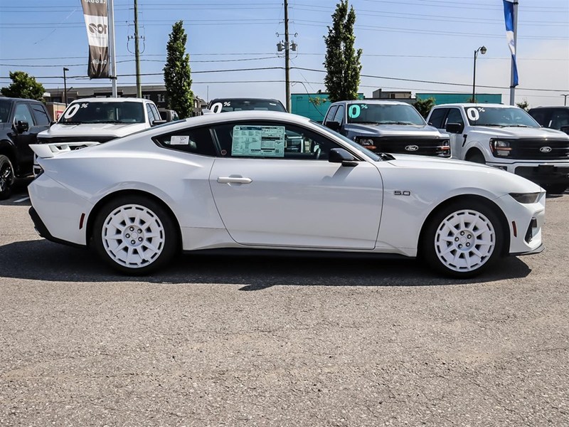 2026 Ford Mustang GT Premium Fastback