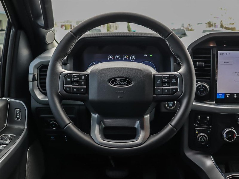 2025 Ford F-150 XLT 4WD SuperCrew 5.5' Box
