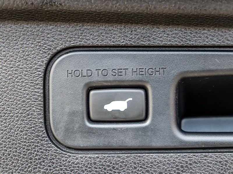 2025 Honda Odyssey Black Edition Auto