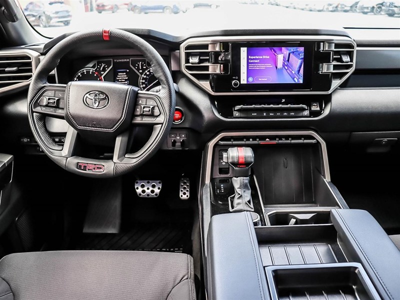 2026 Toyota Tundra 4x4 Crewmax SR
