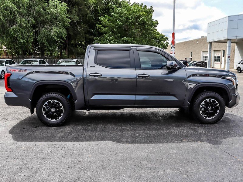 2026 Toyota Tundra 4x4 Crewmax SR