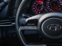 2022 Hyundai Elantra Preferred IVT