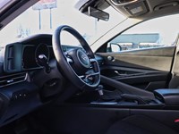 2022 Hyundai Elantra Preferred IVT