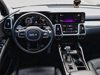 2022 Kia Sorento SX AWD w/Black Leather