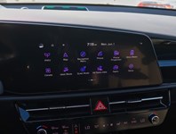 2024 Kia Niro PHEV 1000KM/TANK/BEST IN CLASS CARGO/OFF-LEASE