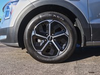 2024 Kia Niro PHEV 1000KM/TANK/BEST IN CLASS CARGO/OFF-LEASE