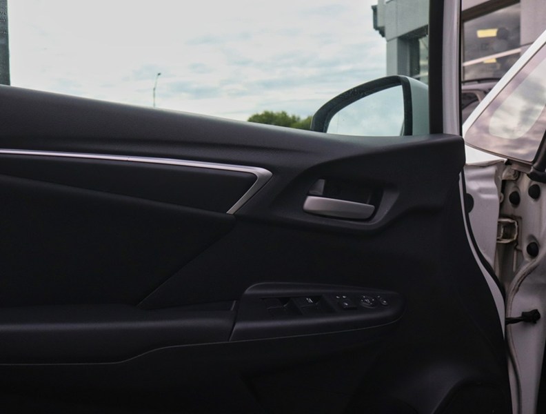 2016 Honda Fit 5dr HB CVT LX