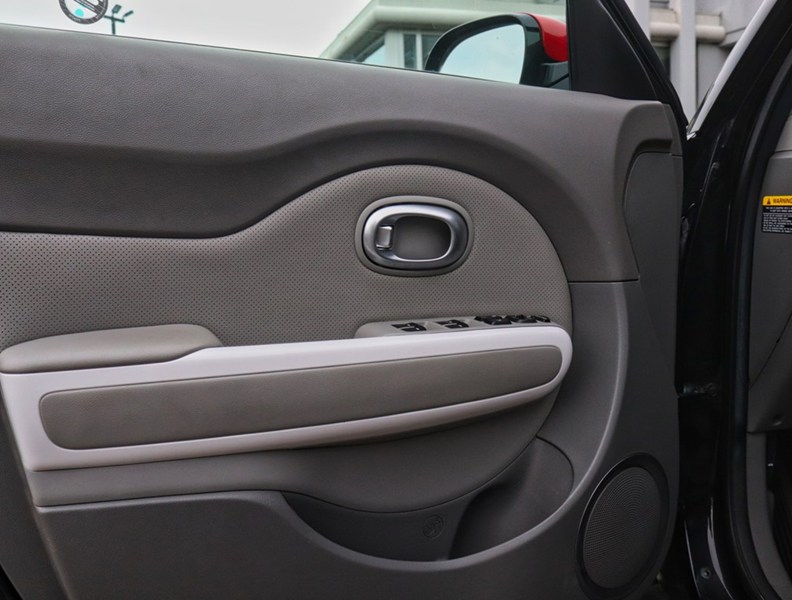 2016 Kia Soul EV EV BATTERY 100% HEALTH/150 KM RANGE APPROX/SAFETY