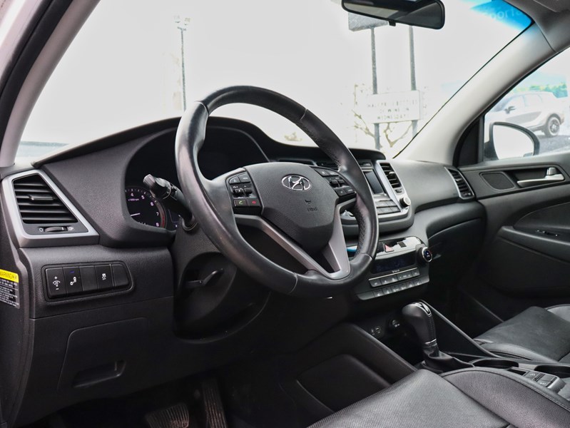 2017 Hyundai Tucson CLEAN CARFAX | ONE OWNER | LEATHER + PANO ROOF