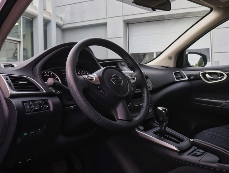 2017 Nissan Sentra 4dr Sdn CVT S