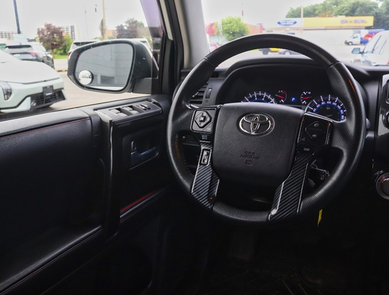 2017 Toyota 4Runner Toyota 4Runner TRD Off-Road PREM| 25 SERV @ TOYOTA