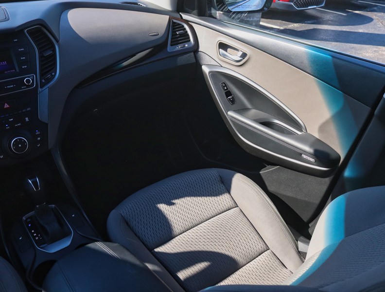 2018 Hyundai Santa Fe Sport 2.4L 2WD/SAFETIED/CLEAN CARFAX/WELL MAINTAINED