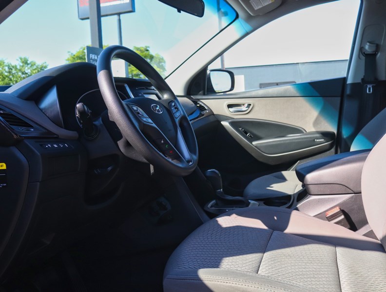 2018 Hyundai Santa Fe Sport 2.4L 2WD/SAFETIED/CLEAN CARFAX/WELL MAINTAINED