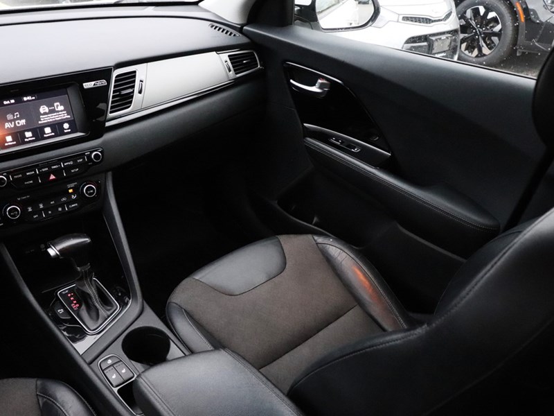 2018 Kia Niro EX Hybrid | Heated Seats | Carplay | Android Auto