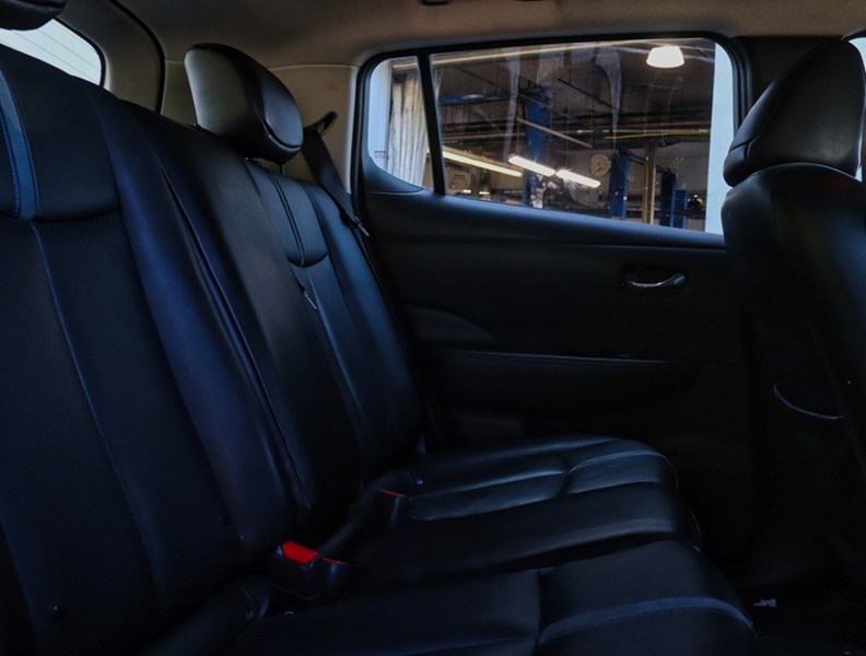2018 Nissan LEAF SL Hatchback