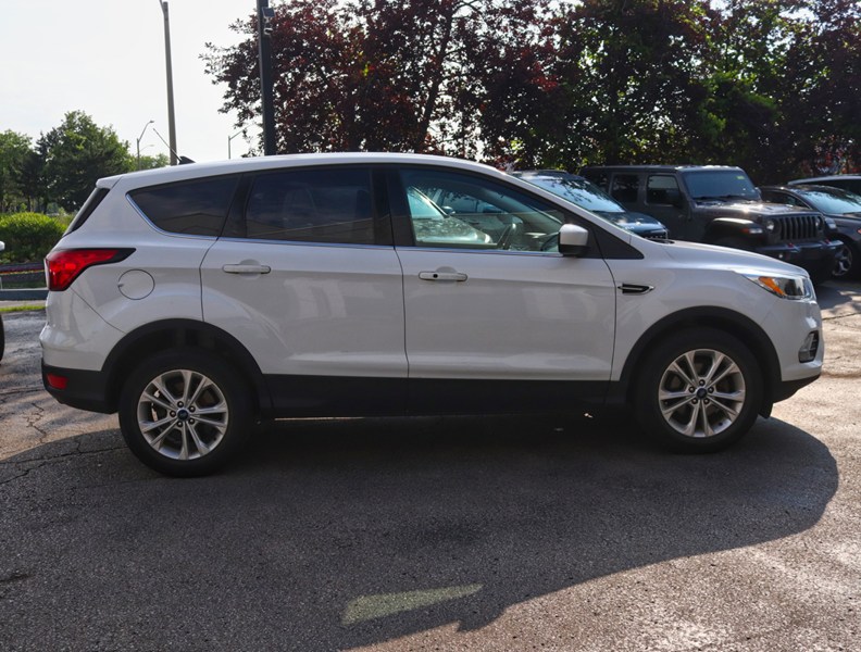 2019 Ford Escape SE FWD