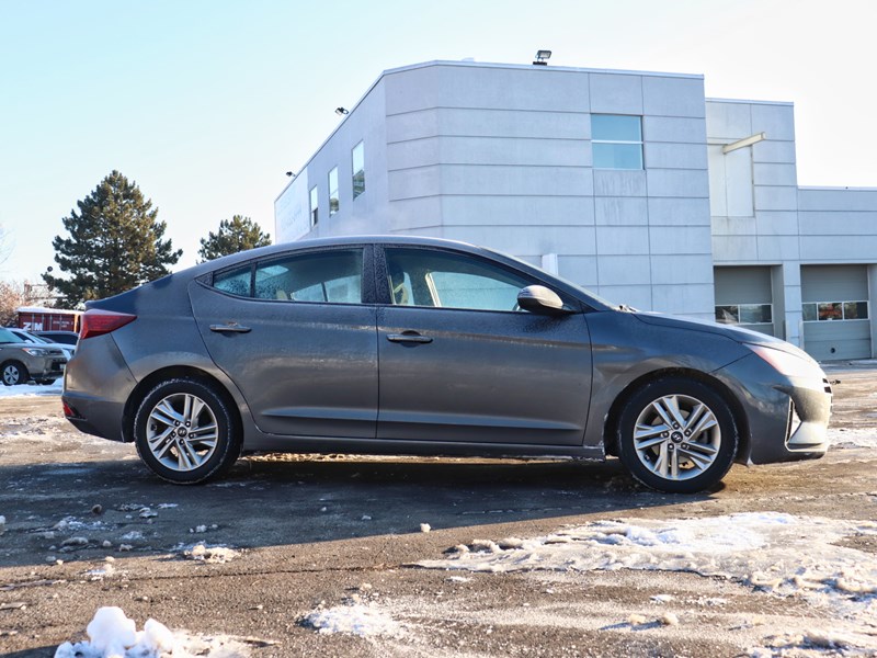 2019 Hyundai Elantra Preferred | Heated Seats | No Accidents | Carplay