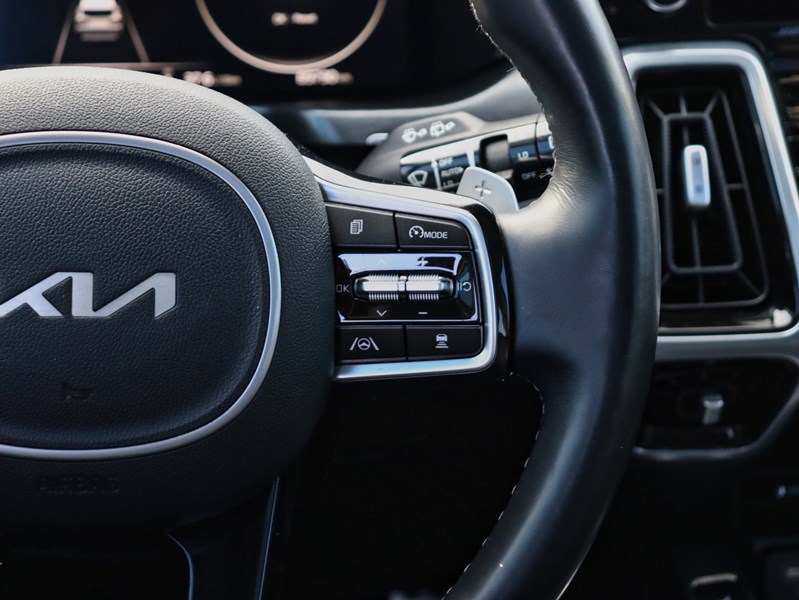2022 Kia Sorento SX AWD w/Black Leather