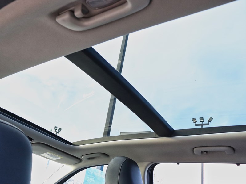 2022 Kia Sorento SX AWD w/Black Leather