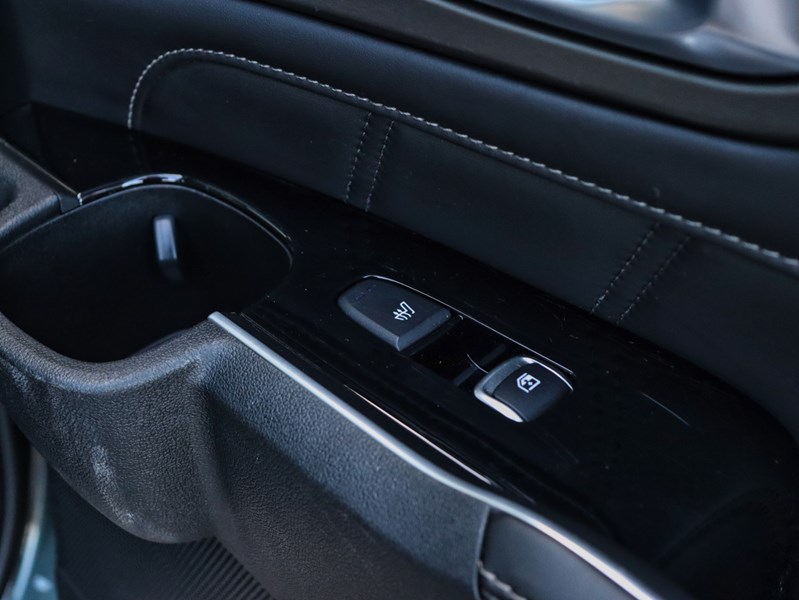 2022 Kia Sorento SX AWD w/Black Leather