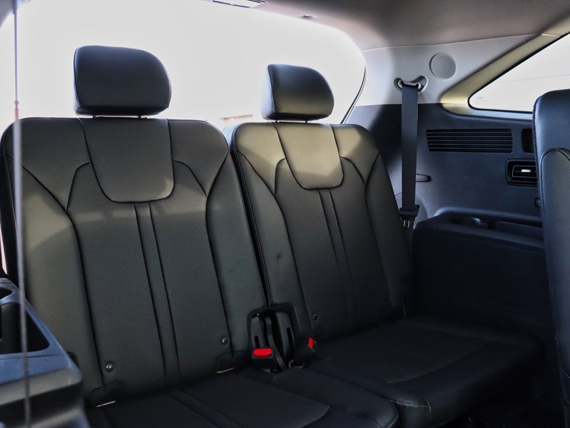 2022 Kia Sorento SX AWD w/Black Leather