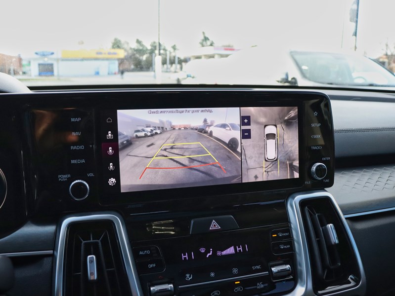 2022 Kia Sorento SX AWD w/Black Leather