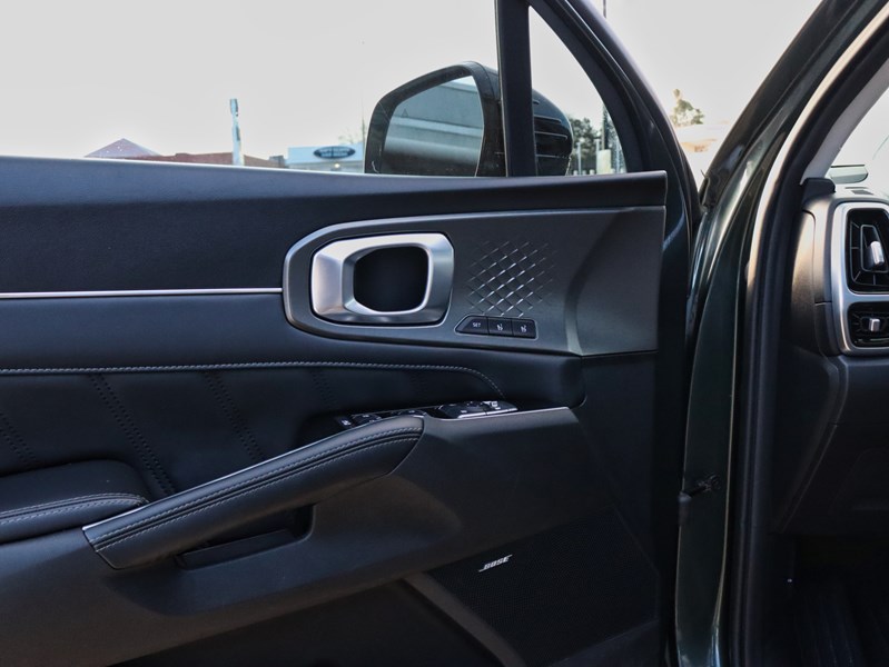 2022 Kia Sorento SX AWD w/Black Leather