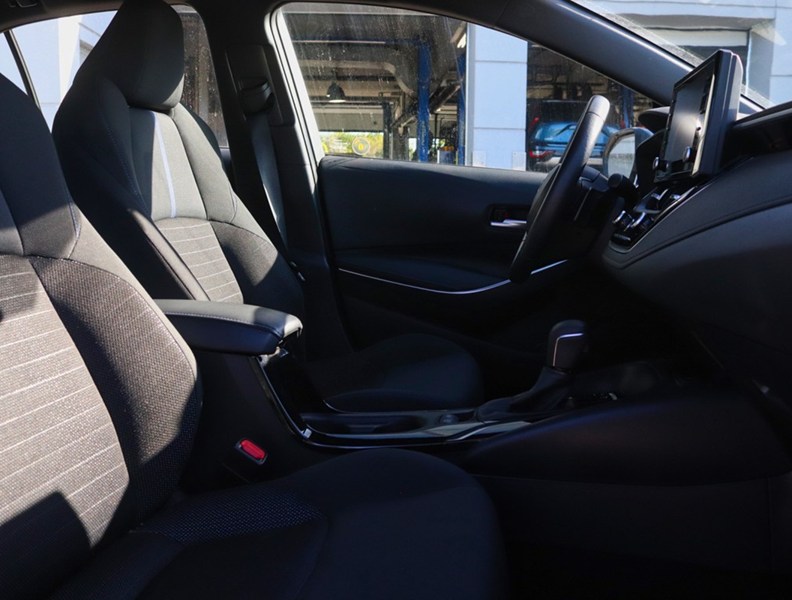 2022 Toyota Corolla SE CVT