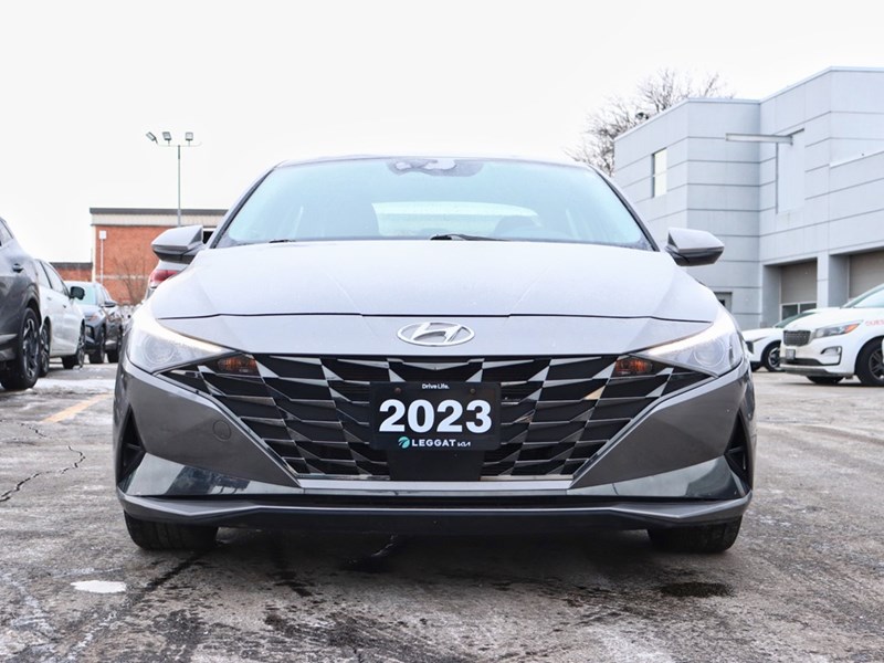 2023 Hyundai Elantra HEV Luxury | Heated & Cooled Seats | Great Fuel Saving