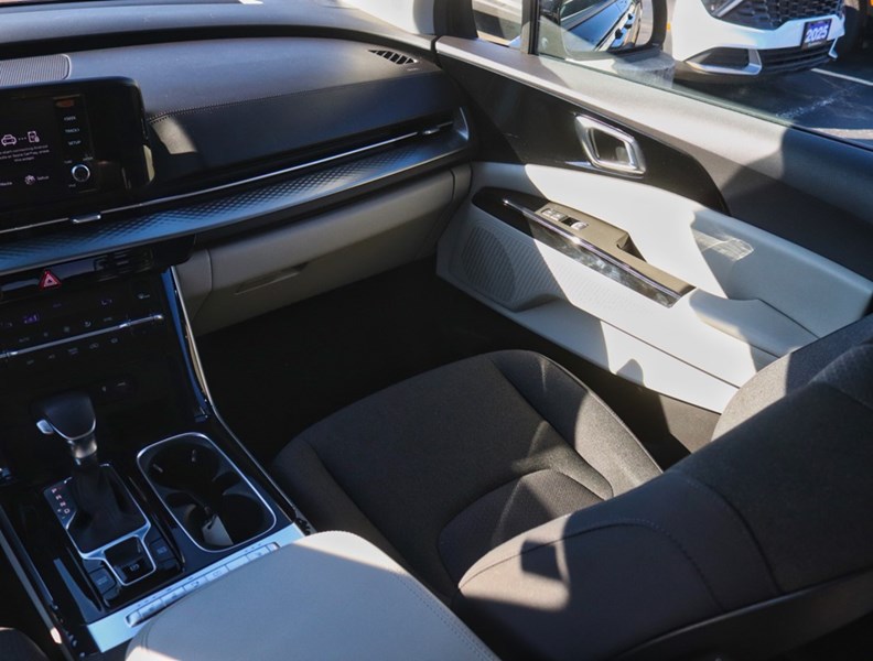 2023 Kia Carnival LX+ FWD