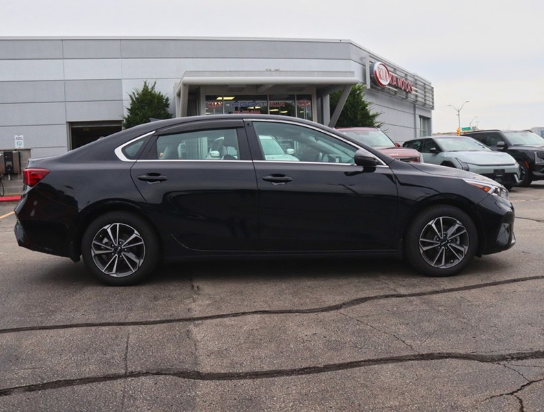 2024 Kia Forte CERTIFIED PRE-OWNED/6.99%/CLEAN CARFAX