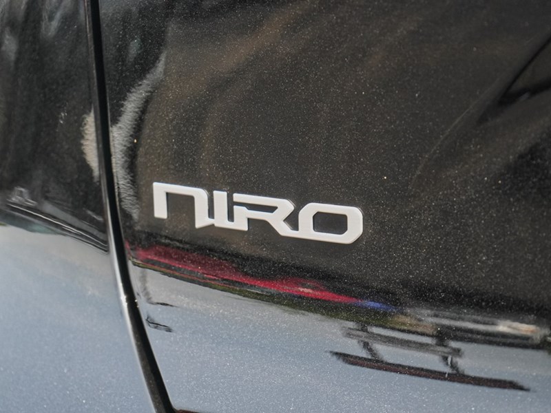 2024 Kia Niro EV Wave Demo | Sunroof | Push Start |  Carplay | GPS
